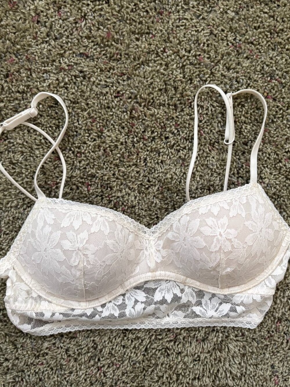 Victoria Secret Pink White Floral Lace Bralette - Size Small NWT